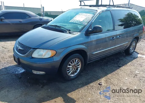 2001 Chrysler Town & Country Limited z USA, uszkodzony, nr VIN 2C8GP64L21R304826